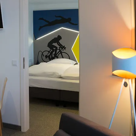 Sport- & Seminarhotel Glockenspitze Otel