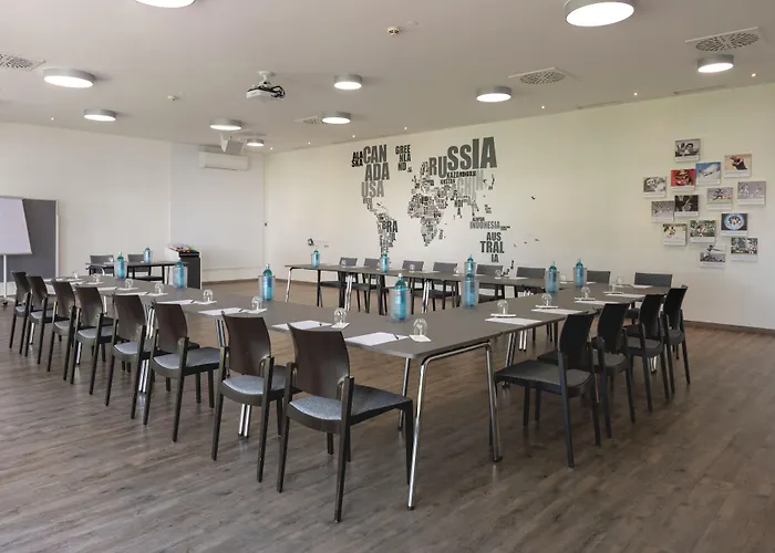 Sport- & Seminarhotel Glockenspitze 4*